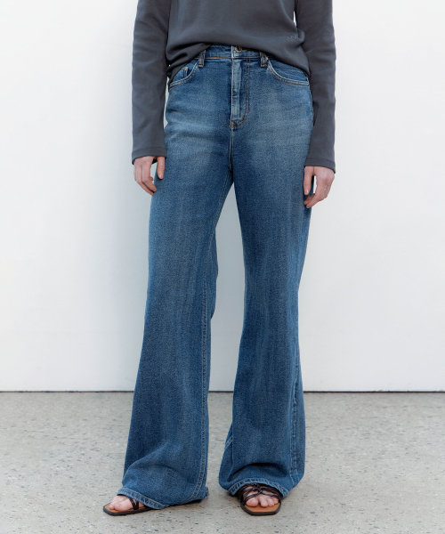 THEMARGOT(ザマルゴット)の「ALL X-RAY WASHING DENIM (DARK BLUE)(デニムパンツ・レディース・その他・SMALL/MEDIUM/LARGE)」の2枚目の写真