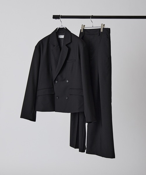 Lui's(ルイス)の「【Neucon】CROSS TUCK CENTER PRESS WIDE SLACKS / クロスタックセンタープレスワイドスラックス / セットアップ対応(スラックス・メンズ・グレー/ブラック・1/2)」の14枚目の写真