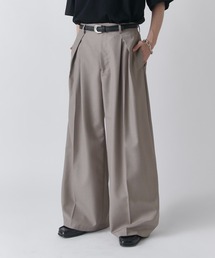 Lui's（ルイス）の「【Neucon】CROSS TUCK CENTER PRESS WIDE SLACKS    クロスタックセンタープレスワイドスラックス   セットアップ対応（スラックス）」