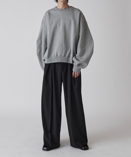 Lui's(ルイス)の「【Neucon】CROSS TUCK CENTER PRESS WIDE SLACKS / クロスタックセンタープレスワイドスラックス / セットアップ対応(スラックス・メンズ・グレー/ブラック・1/2)」の22枚目の写真