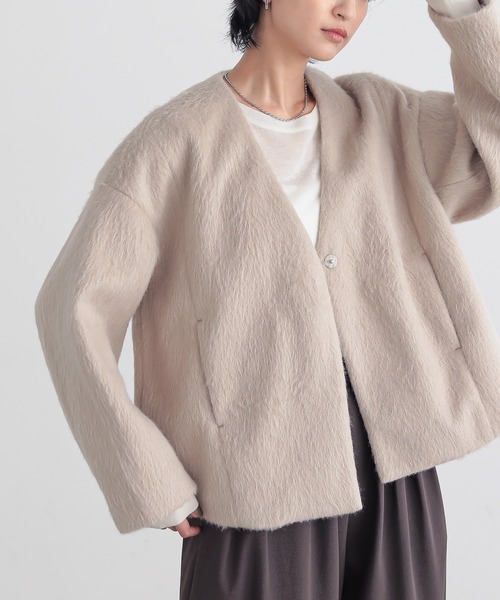 for/c（フォーシー）の「シャギーVネックブルゾン【サスティナブル】（ノーカラージャケット・レディース・グレー/ベージュ・L/M）」の4枚目の写真