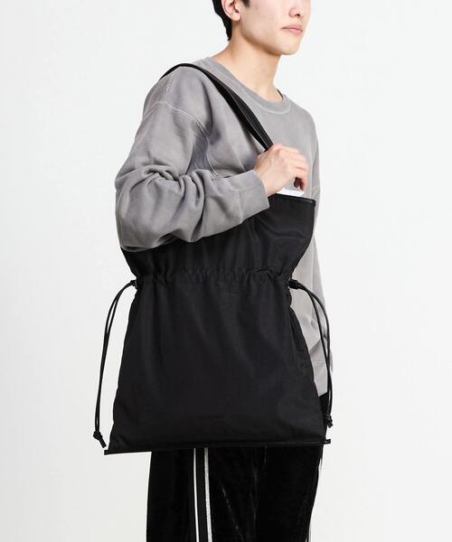 CONVERSE TOKYO(コンバーストウキョウ)の「CENTER GATHERED TOTE BAG(トートバッグ・レディース・ブラック/ブラウン・FREE)」の3枚目の写真