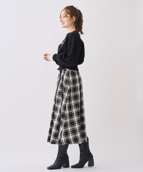 SWINGLE（スウィングル）の「リボンベルト付きチェックフレアスカート（スカート・レディース・ホワイト系その他6/ブラック系その他5・SMALL/MEDIUM）」の5枚目の写真