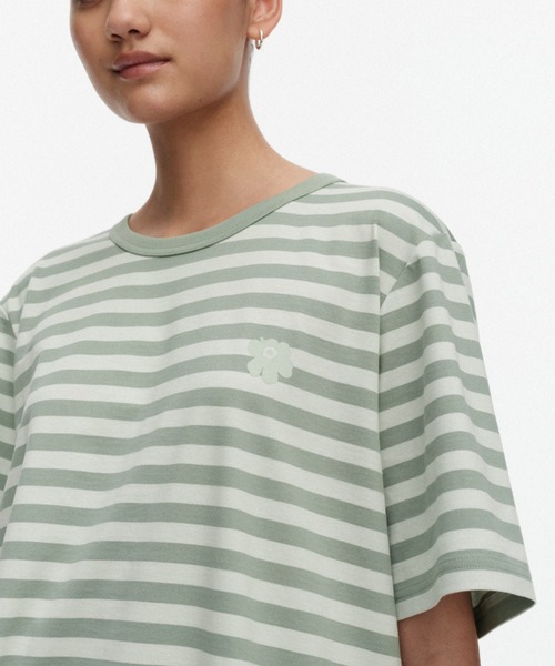 marimekko(マリメッコ)の「【kioski】 Tasaraita Unikko / t-shirt(Tシャツ/カットソー・レディース・ライトグリーン・SMALL/MEDIUM/LARGE/X-LARGE/X-SMALL)」の4枚目の写真
