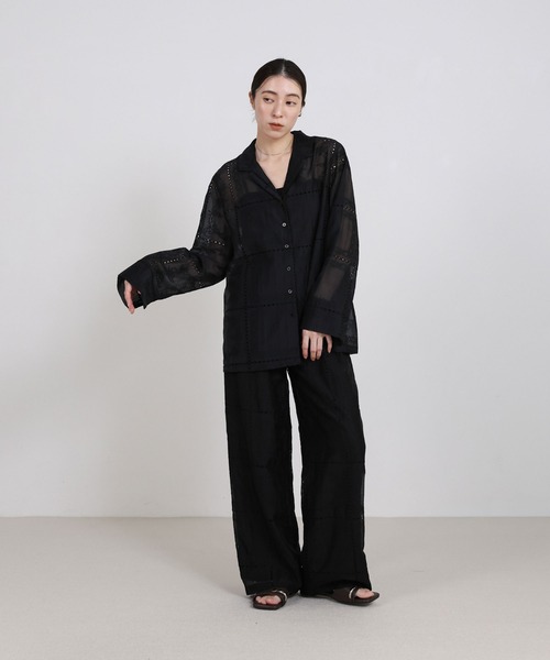 select MOCA（セレクトモカ）の「パッチワークエンブロイダリーシャツジャケット【セットアップ可】（シャツ/ブラウス・レディース・ホワイト/ブラック・FREE）」の4枚目の写真