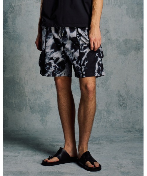 wjk（ダヴルジェイケイ）の「teck shorts（その他パンツ・メンズ・ブラック/ブラック×ホワイト/ネイビー・SMALL/MEDIUM/LARGE/X-LARGE）」の2枚目の写真