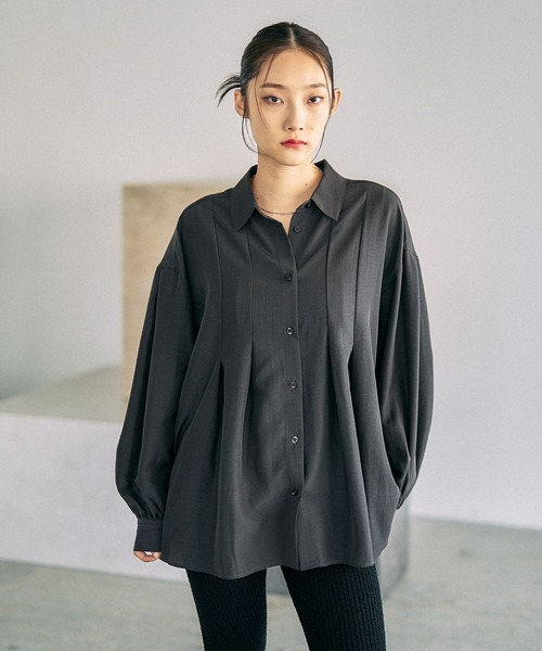 LEPSIM（レプシィム）の「サラキレタック長袖シャツ　633065（シャツ/ブラウス・レディース・ピンク/ブルー系その他/チャコールグレー/オフホワイト・FREE）」の2枚目の写真