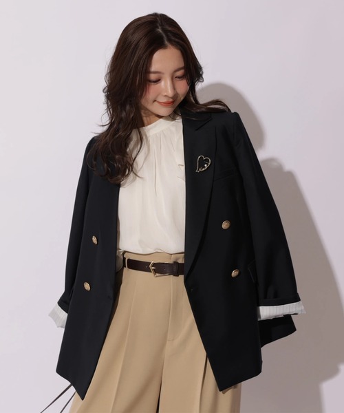 Apuweiser-riche（アプワイザーリッシェ）の「ハートブローチテーラージャケット（その他アウター・レディース・ネイビー・2/1）」の4枚目の写真