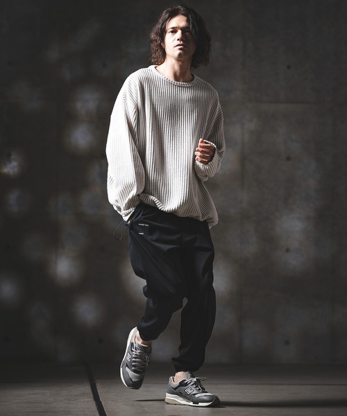 GLIMCLAP（グリムクラップ）の「mp14559-Airy Smooth Fabric Relaxed Fit Joggers ジョガーパンツ(201-029-gls-cg)（その他パンツ・メンズ・ブラック/ベージュ/チャコール・L/M/S）」の22枚目の写真