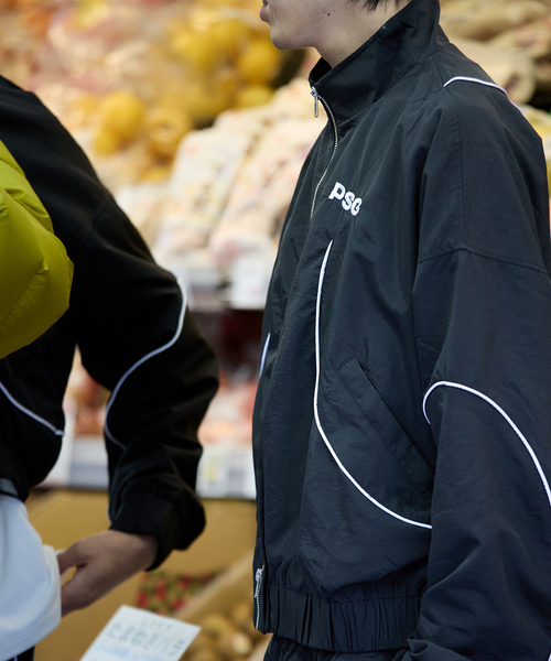 PARIS SAINT-GERMAIN（パリサンジェルマン）の「【Paris Saint-Germain / パリ・サン＝ジェルマン】PSG X XO TRACK JACKET（その他アウター・メンズ・ブラック・MEDIUM/LARGE/X-LARGE/XX-LARGE）」の7枚目の写真