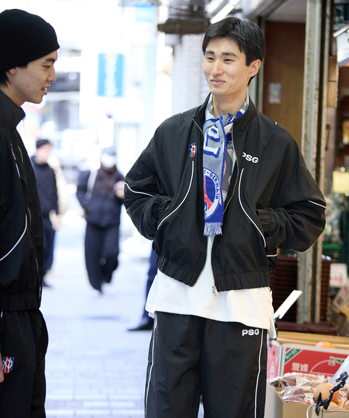 PARIS SAINT-GERMAIN（パリサンジェルマン）の「【Paris Saint-Germain / パリ・サン＝ジェルマン】PSG X XO TRACK JACKET（その他アウター・メンズ・ブラック・MEDIUM/LARGE/X-LARGE/XX-LARGE）」の2枚目の写真