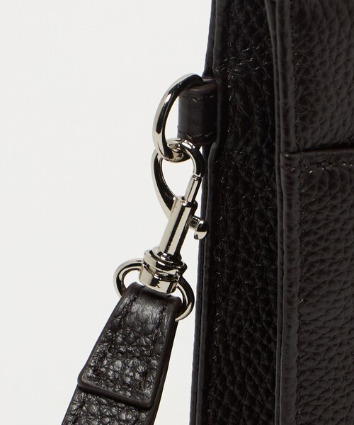 A DAY IN THE LIFE UNITED ARROWS(アデイインザライフユナイテッドアローズ)の「レザー ミニ クラッチバッグ<A DAY IN THE LIFE>(トートバッグ・メンズ・ブラック/ダークブラウン・FREE)」の9枚目の写真