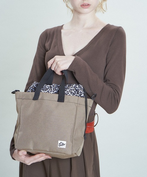 Drifter（ドリフター）の「TOLEDO L／トレド L（ショルダーバッグ・レディース・ベージュ系その他2/ブラック×ブラック/ブラウン系その他・FREE）」の6枚目の写真