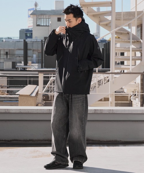 DESCENTE ALLTERRAIN（デサント　オルテライン）の「DESCENTE ALLTERRAIN/デサントオルテライン HARD SHELL JACKET "CREAS" デュアルベンチレーションシステム クレアス シェルジャケット 2026年春夏（ブルゾン・メンズ・ブラック・M/L/O）」の19枚目の写真