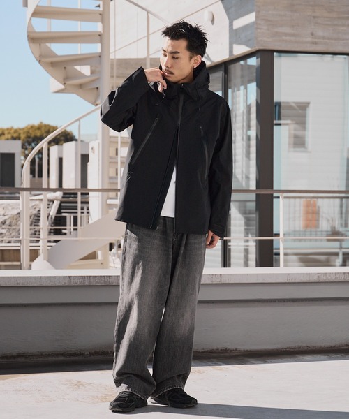 DESCENTE ALLTERRAIN（デサント　オルテライン）の「DESCENTE ALLTERRAIN/デサントオルテライン HARD SHELL JACKET "CREAS" デュアルベンチレーションシステム クレアス シェルジャケット 2026年春夏（ブルゾン・メンズ・ブラック・M/L/O）」の20枚目の写真