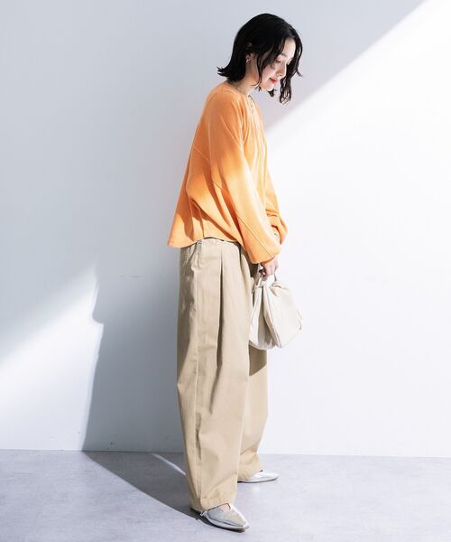 Green Parks(グリーンパークス)の「ヴィンテージ加工ドルマンカットプルオーバー(Tシャツ/カットソー・レディース・チャコールグレー/ベージュ/オレンジ・FREE)」の5枚目の写真