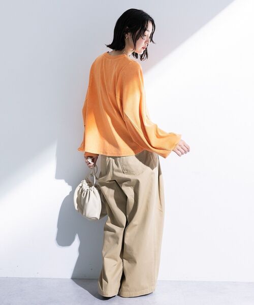 Green Parks(グリーンパークス)の「ヴィンテージ加工ドルマンカットプルオーバー(Tシャツ/カットソー・レディース・チャコールグレー/ベージュ/オレンジ・FREE)」の6枚目の写真