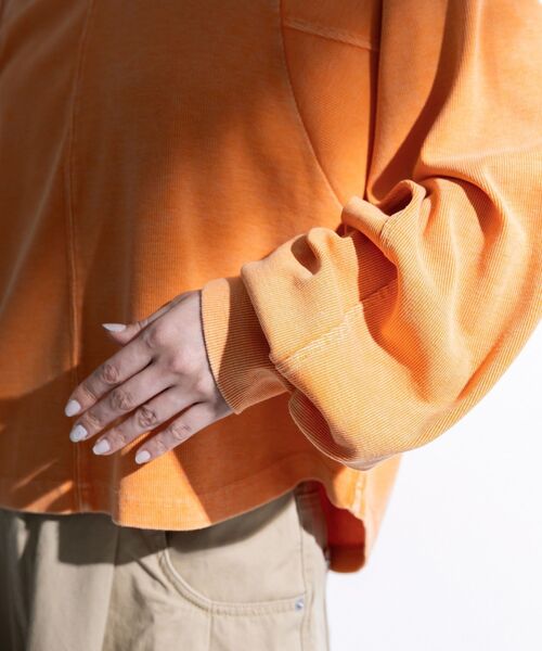 Green Parks(グリーンパークス)の「ヴィンテージ加工ドルマンカットプルオーバー(Tシャツ/カットソー・レディース・チャコールグレー/ベージュ/オレンジ・FREE)」の11枚目の写真