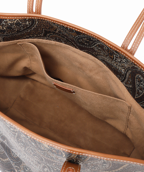 IENA(イエナ)の「A VACATION/ア ヴァケーション 別注 ROAM LAKE バッグ 26SS-A116(ショルダーバッグ・レディース・ブラック・FREE)」の5枚目の写真