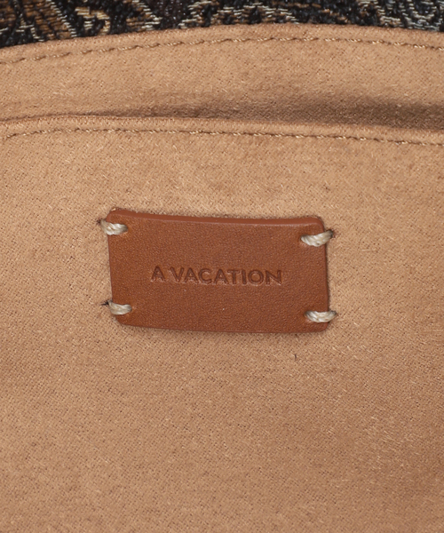 IENA(イエナ)の「A VACATION/ア ヴァケーション 別注 ROAM LAKE バッグ 26SS-A116(ショルダーバッグ・レディース・ブラック・FREE)」の3枚目の写真