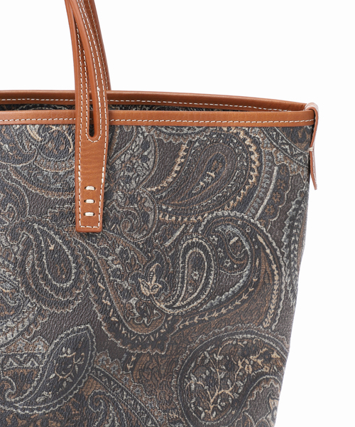 IENA(イエナ)の「A VACATION/ア ヴァケーション 別注 ROAM LAKE バッグ 26SS-A116(ショルダーバッグ・レディース・ブラック・FREE)」の2枚目の写真