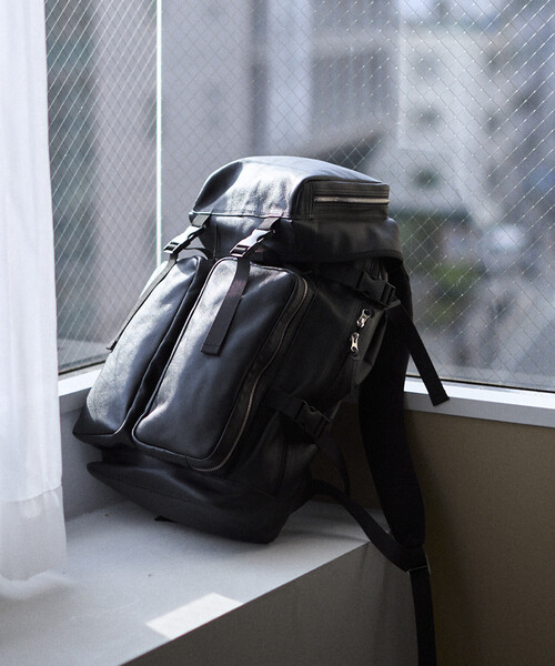 Firsthand(ファーストハンド)の「Firsthand/ファーストハンド Leather Backpack L / レザーバックパック / 牛革 / 撥水レザー(バックパック/リュック・メンズ・ブラック・ONE SIZE)」の19枚目の写真
