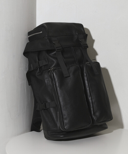 Firsthand(ファーストハンド)の「Firsthand/ファーストハンド Leather Backpack L / レザーバックパック / 牛革 / 撥水レザー(バックパック/リュック・メンズ・ブラック・ONE SIZE)」の4枚目の写真