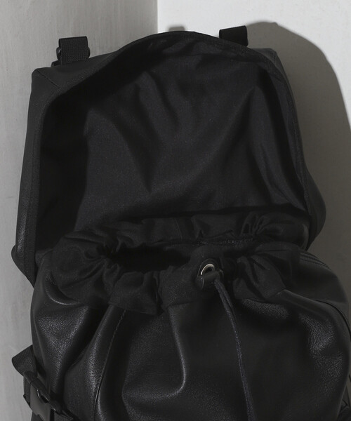Firsthand(ファーストハンド)の「Firsthand/ファーストハンド Leather Backpack L / レザーバックパック / 牛革 / 撥水レザー(バックパック/リュック・メンズ・ブラック・ONE SIZE)」の8枚目の写真