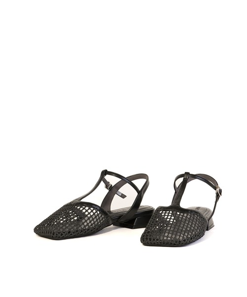 Daniella&GEMMA(ダニエラアンドジェマ)の「Tストラップメッシュサンダル(サンダル・レディース・ブラック/ベージュ・40/39/38/37/36)」の12枚目の写真