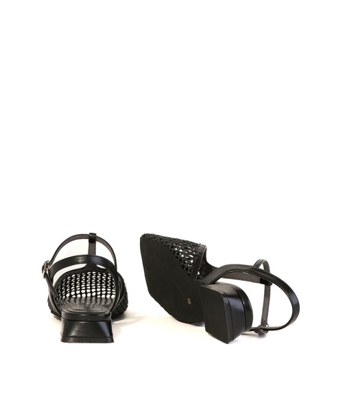 Daniella&GEMMA(ダニエラアンドジェマ)の「Tストラップメッシュサンダル(サンダル・レディース・ブラック/ベージュ・40/39/38/37/36)」の14枚目の写真