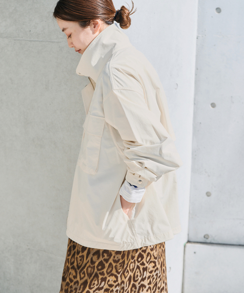 IENA（イエナ）の「ウォッシャブルライトスタンドブルゾン（その他アウター・レディース・アイボリー/チャコールグレー・FREE）」の2枚目の写真
