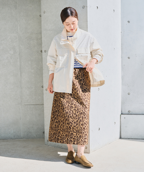 IENA（イエナ）の「ウォッシャブルライトスタンドブルゾン（その他アウター・レディース・アイボリー/チャコールグレー・FREE）」の4枚目の写真