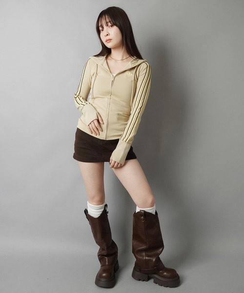 adidas(アディダス)の「【adidas/アディダス】タイトジップパーカー/ピタ見え/セットアップ対応(パーカー・レディース・カーキ/ブラウン・M)」の7枚目の写真