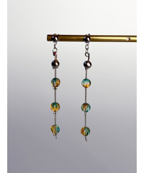 tone（トーン）の「【TOMEI LAB】グラデーション チェーン ピアス(MA)（ピアス（両耳用）・レディース・ブルー系その他/イエロー系その他・FREE）」の2枚目の写真