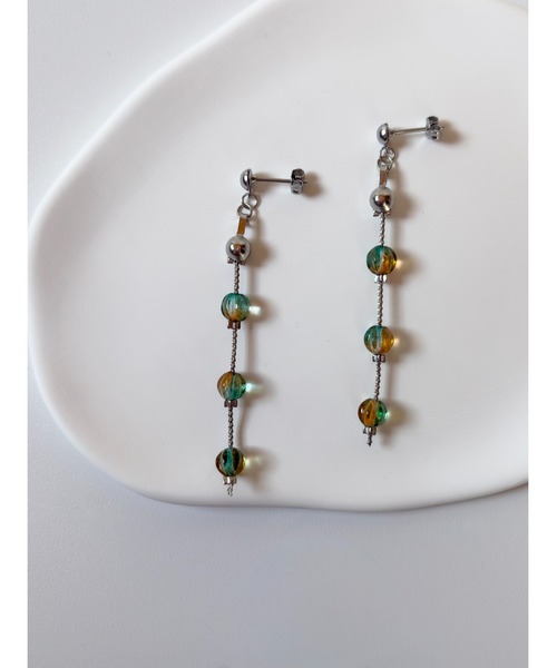 tone（トーン）の「【TOMEI LAB】グラデーション チェーン ピアス(MA)（ピアス（両耳用）・レディース・ブルー系その他/イエロー系その他・FREE）」の4枚目の写真