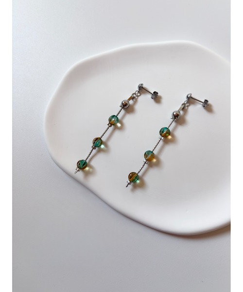 tone（トーン）の「【TOMEI LAB】グラデーション チェーン ピアス(MA)（ピアス（両耳用）・レディース・ブルー系その他/イエロー系その他・FREE）」の5枚目の写真