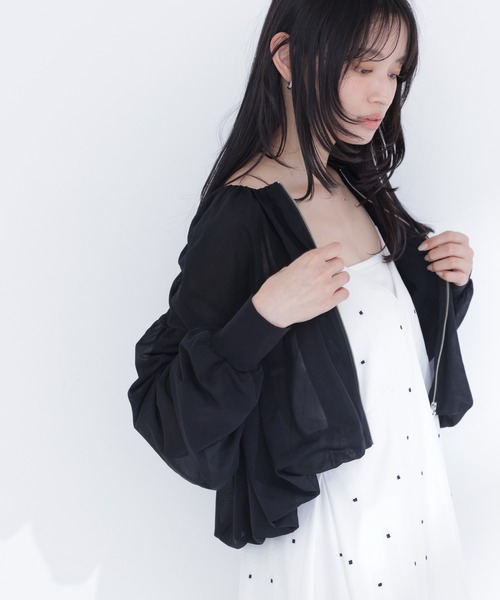 NATURAL BEAUTY BASIC（ナチュラルビューティーベーシック）の「◇エアリーギャザーブルゾン（ブルゾン・レディース・ブラウン/ブラック/オフホワイト・FREE）」の3枚目の写真