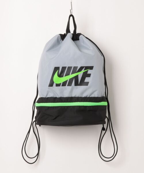 NIKE(ナイキ)の「《NIKEアパレル》SS262ルームプールバッグ(バックパック/リュック・キッズ・グレー/ブラック/レッド/グリーン/ブルー系その他/ラベンダー/ミント・フリー)」の3枚目の写真
