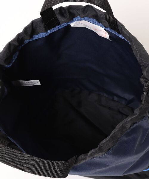 NIKE(ナイキ)の「《NIKEアパレル》SS262ルームプールバッグ(バックパック/リュック・キッズ・グレー/ブラック/レッド/グリーン/ブルー系その他/ラベンダー/ミント・フリー)」の11枚目の写真