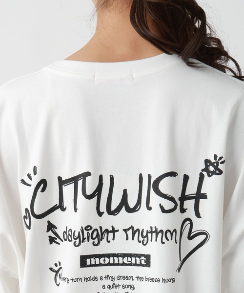 repipi armario(レピピ アルマリオ)の「AcidWashルーズTシャツ(Tシャツ/カットソー・キッズ・パープル/ホワイト系4/ブラック系2/ブルー/ホワイト系1/ブラック系5/ブラック系6・SMALL/MEDIUM/LARGE)」の17枚目の写真