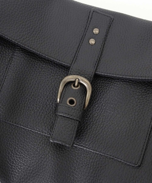Magine(マージン)の「mko13478-Synthetic Leather Compact Flap Bag フラップバッグ(MGN-261-055)(ショルダーバッグ・メンズ・ブラック・FREE)」の14枚目の写真