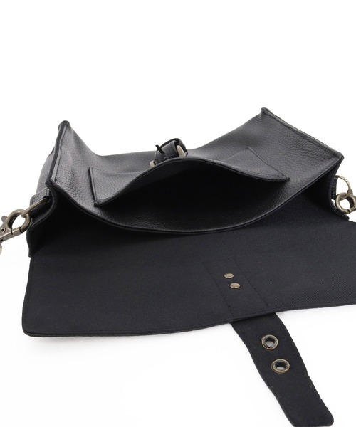 Magine(マージン)の「mko13478-Synthetic Leather Compact Flap Bag フラップバッグ(MGN-261-055)(ショルダーバッグ・メンズ・ブラック・FREE)」の19枚目の写真
