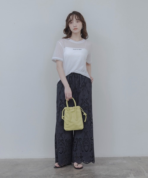 Eimee Law(エイミーロウ)の「ロゴプリントコンパクトシアーTシャツ(Tシャツ/カットソー・レディース・サックスブルー/ブラック/オフホワイト/ライトグレー・FREE)」の5枚目の写真