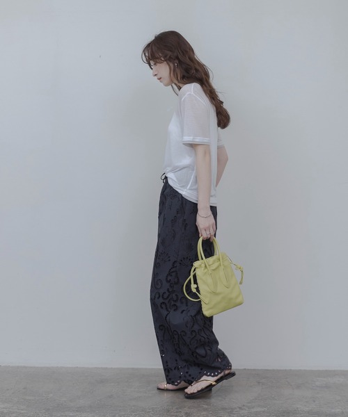 Eimee Law(エイミーロウ)の「ロゴプリントコンパクトシアーTシャツ(Tシャツ/カットソー・レディース・サックスブルー/ブラック/オフホワイト/ライトグレー・FREE)」の6枚目の写真