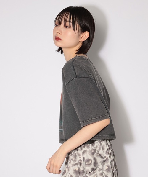 PAGEBOY（ページボーイ）の「ブラーフォトT（Tシャツ/カットソー・レディース・オフホワイト/チャコールグレー/ブルー・FREE/SMALL）」の16枚目の写真