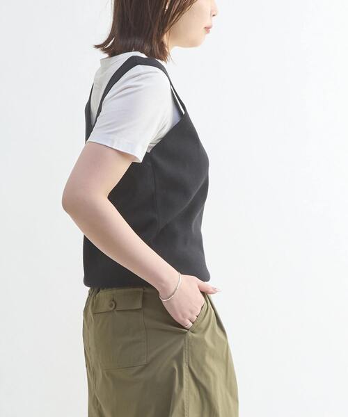 CONVERSE TOKYO（コンバーストウキョウ）の「BACK OPEN KNIT TOP（ベスト・レディース・ブラウン/ブラック/杢グレー・FREE）」の11枚目の写真