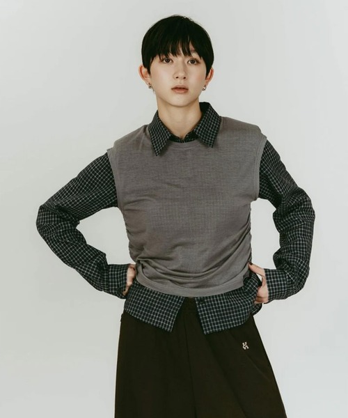 Knuth Marf（クヌースマーフ）の「2-piece layered compact shirt/bluecharcoal（Tシャツ/カットソー・レディース・ネイビー/ブルー・FREE）」の10枚目の写真