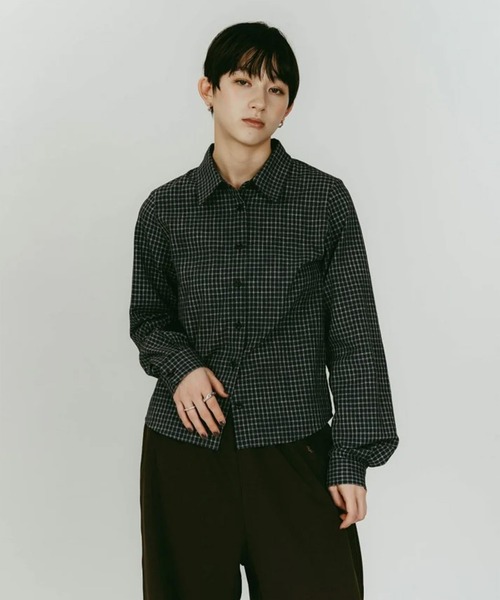 Knuth Marf（クヌースマーフ）の「2-piece layered compact shirt/bluecharcoal（Tシャツ/カットソー・レディース・ネイビー/ブルー・FREE）」の5枚目の写真