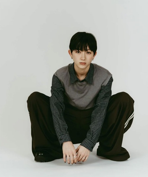 Knuth Marf（クヌースマーフ）の「2-piece layered compact shirt/bluecharcoal（Tシャツ/カットソー・レディース・ネイビー/ブルー・FREE）」の3枚目の写真