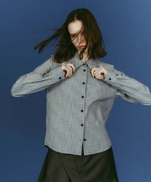 Knuth Marf（クヌースマーフ）の「2-piece layered compact shirt/bluecharcoal（Tシャツ/カットソー・レディース・ネイビー/ブルー・FREE）」の15枚目の写真